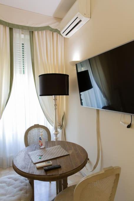 Classic 1br Outside Ztl & 10 Min From Center